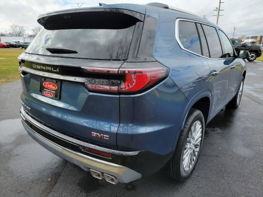 New 2026 GMC Acadia Denali SUV