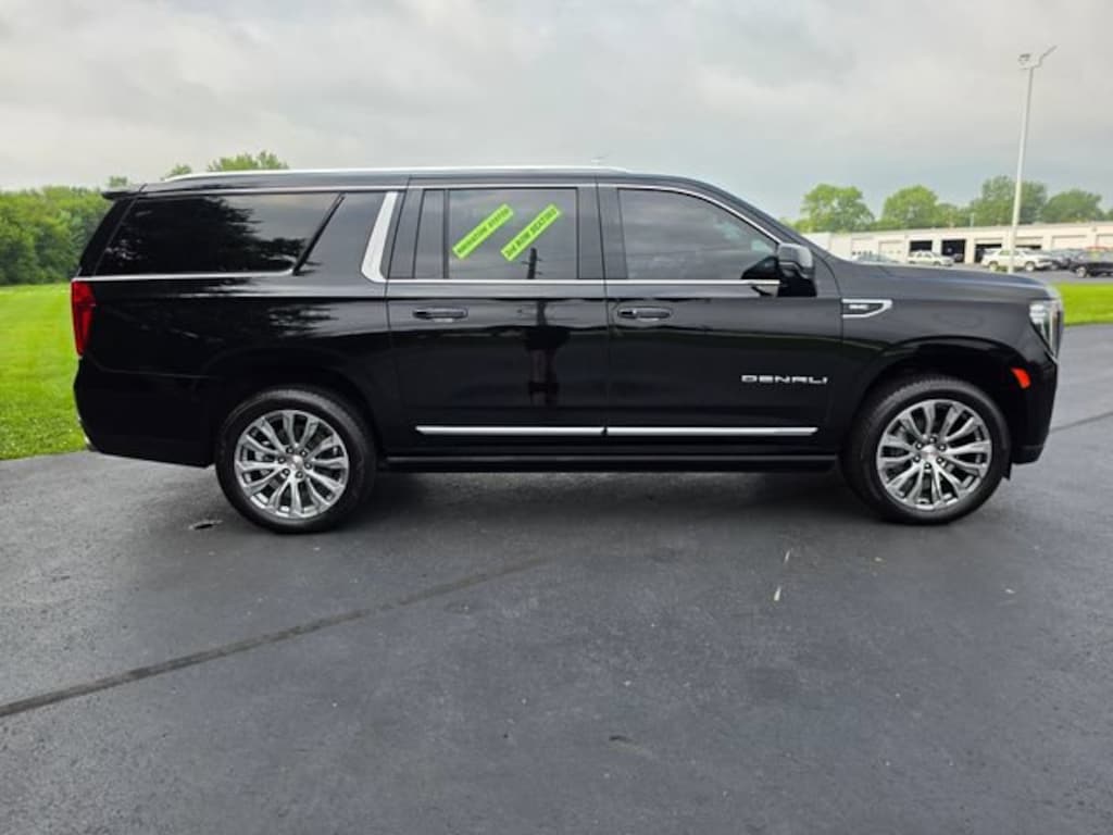 Used 2023 GMC Yukon XL Denali SUV