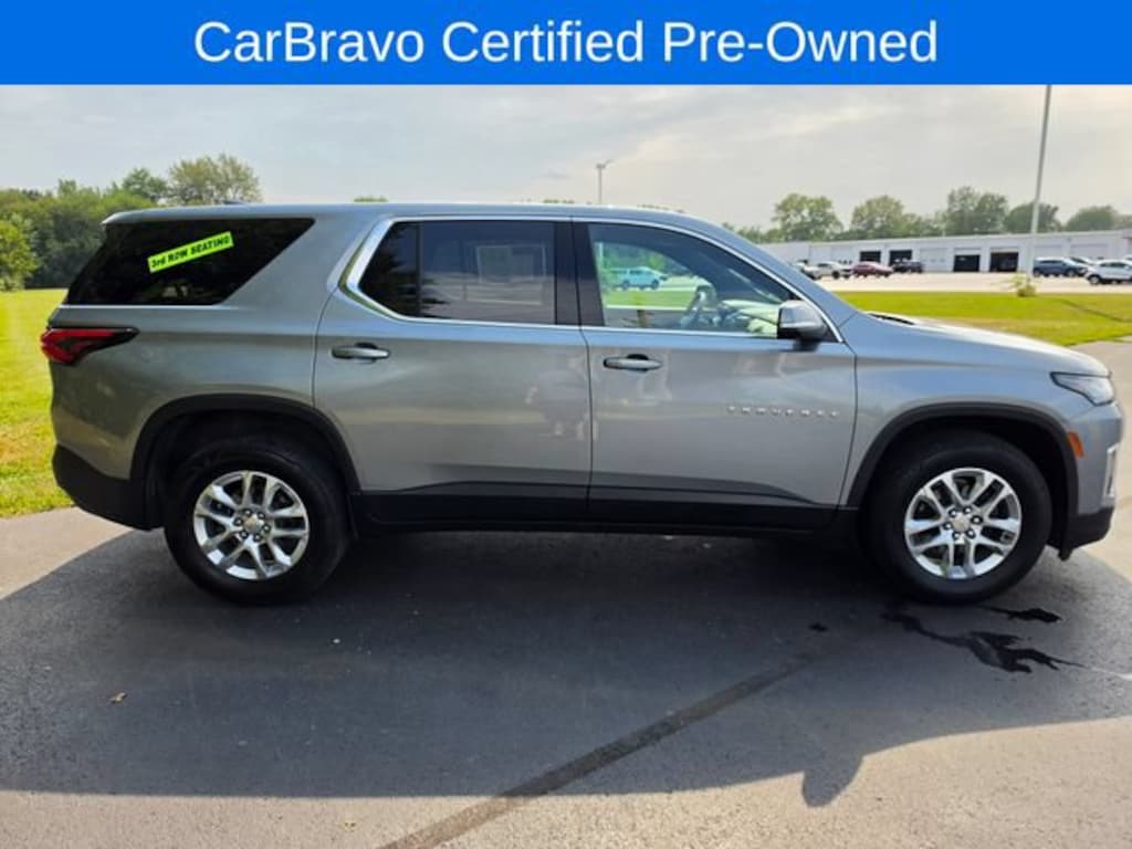 Used 2023 Chevrolet Traverse LS SUV
