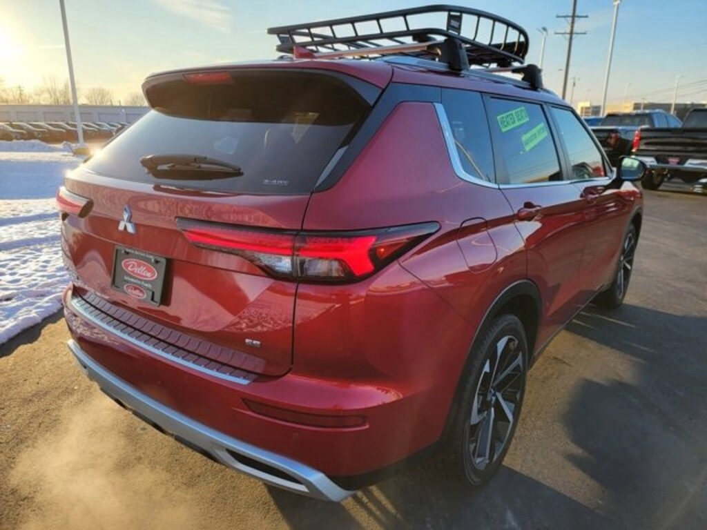 Used 2024 Mitsubishi Outlander SE