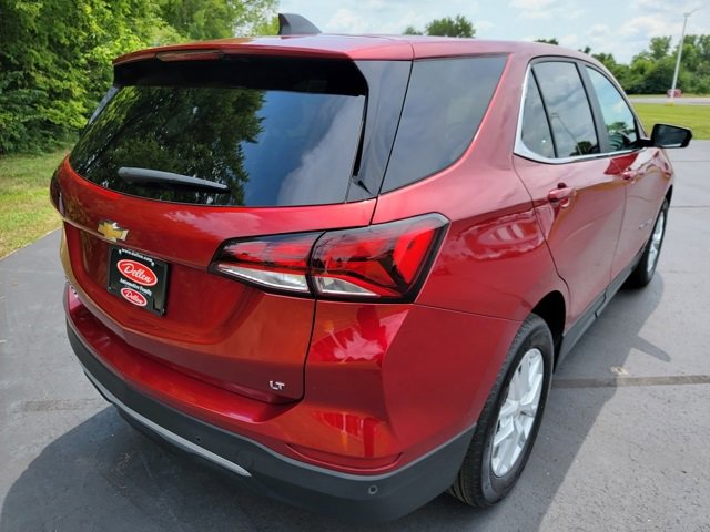 2023 Chevrolet Equinox LT photo 3