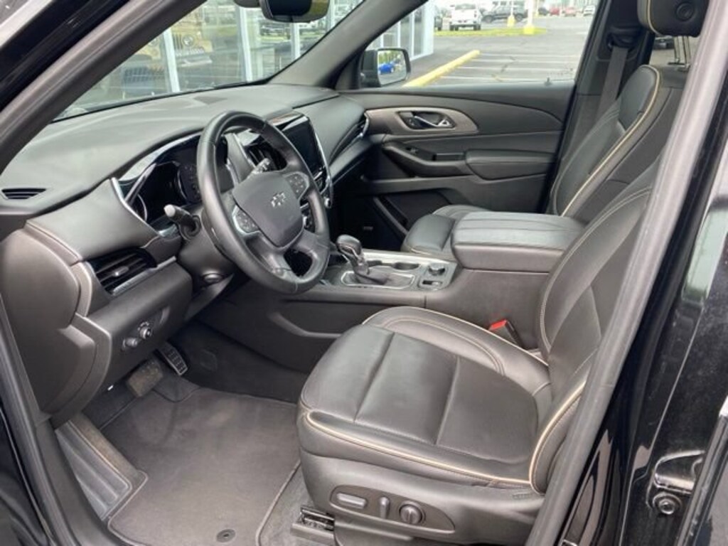 Used 2023 Chevrolet Traverse Premier SUV