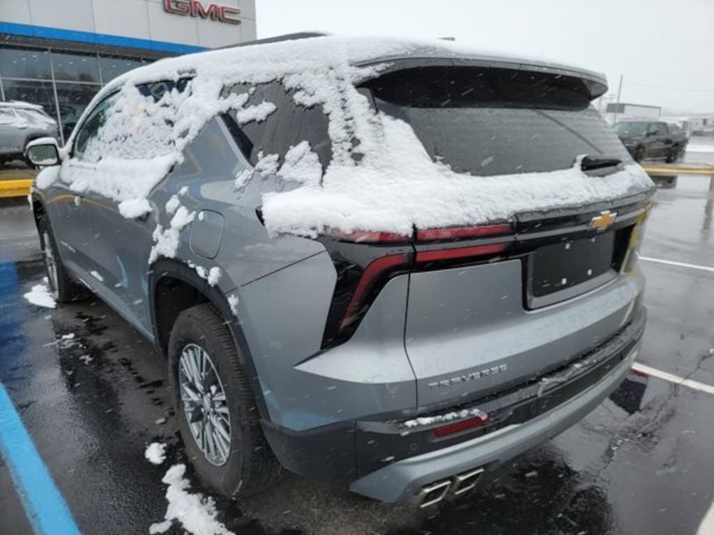 Certified 2025 Chevrolet Traverse LT SUV