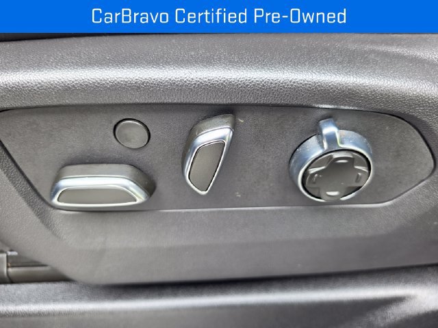 2026 GMC Yukon AT4 Ultimate - Photo 14
