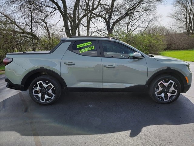 2024 Hyundai Santa Cruz Limited photo 2
