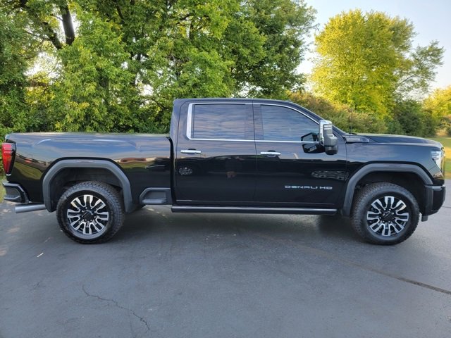 2024 Gmc Sierra 2500 HD Denali Ultimate photo 2