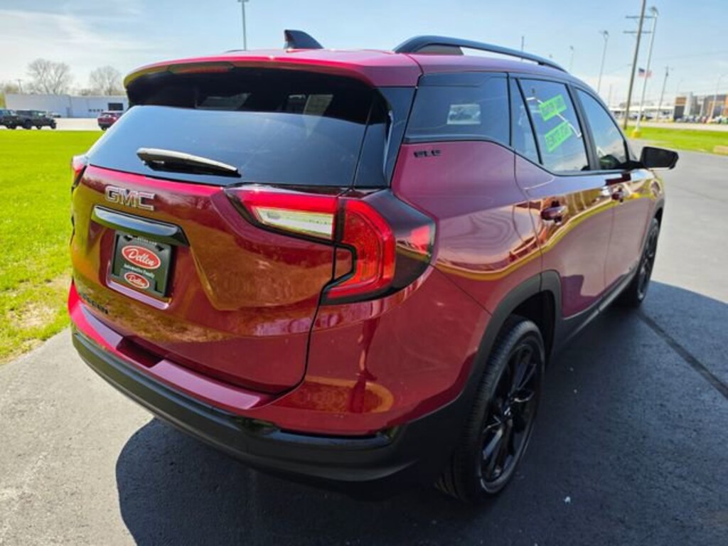 Used 2023 GMC Terrain SLE SUV
