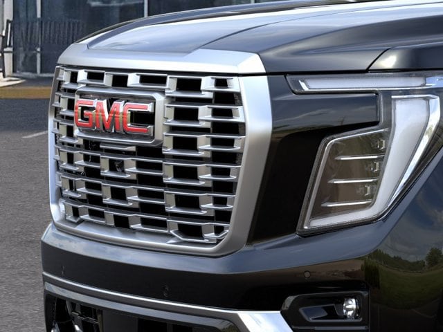 2026 GMC Yukon Denali - Photo 13