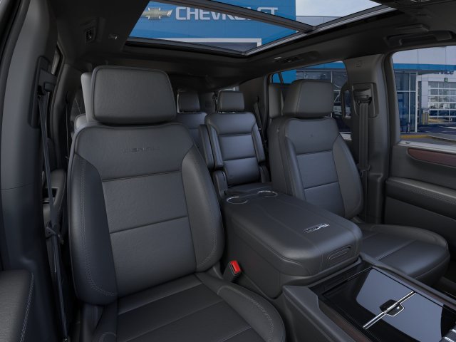2026 GMC Yukon Denali - Photo 16