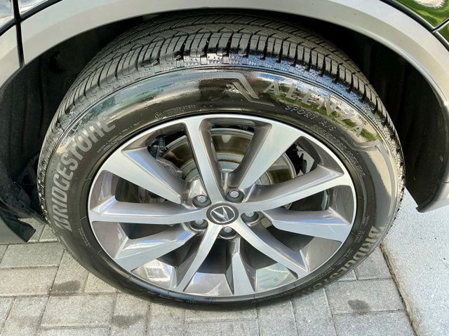 Certified Used 2025 Majestic Black Pearl Acura FWD Technology Package image 17