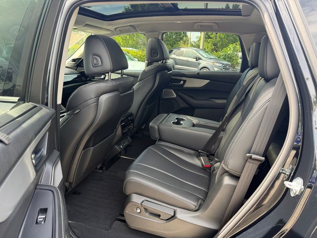 Certified Used 2025 Majestic Black Pearl Acura FWD Technology Package image 15