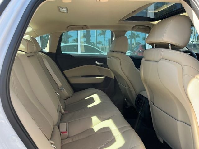Certified Used 2025 Platinum White Pearl Acura Technology Package image 12