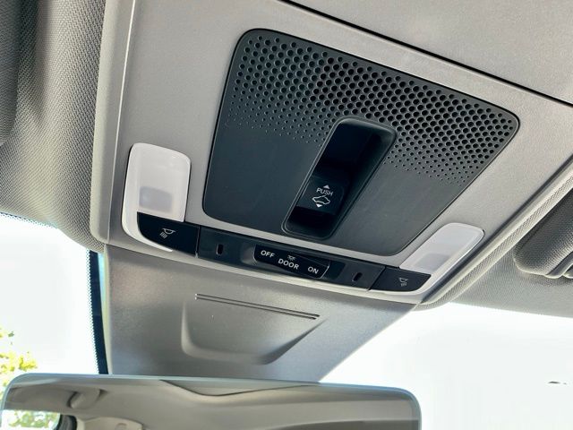 New 2026 Platinum White Pearl Acura Base image 24