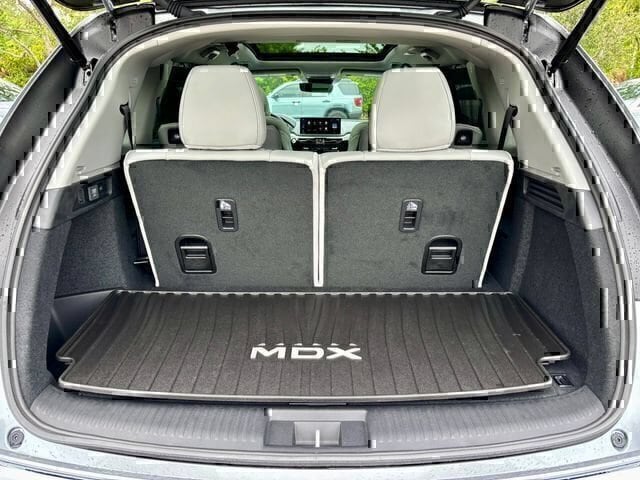 New 2026 Solar Silver Metallic Acura FWD Technology Package image 25