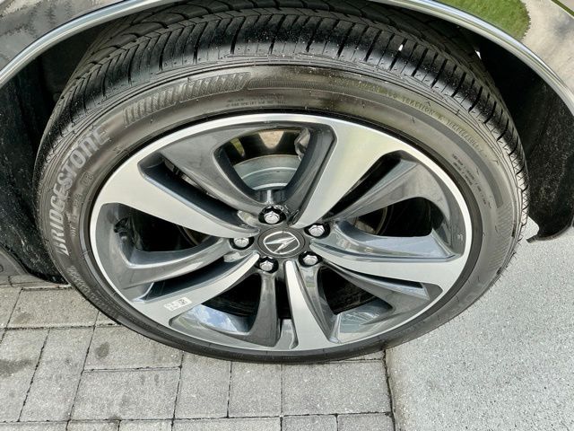 Certified Used 2025 Majestic Black Pearl Acura Technology Package image 12