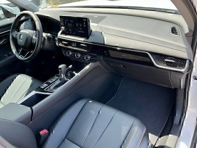 New 2026 Platinum White Pearl Acura Base image 13