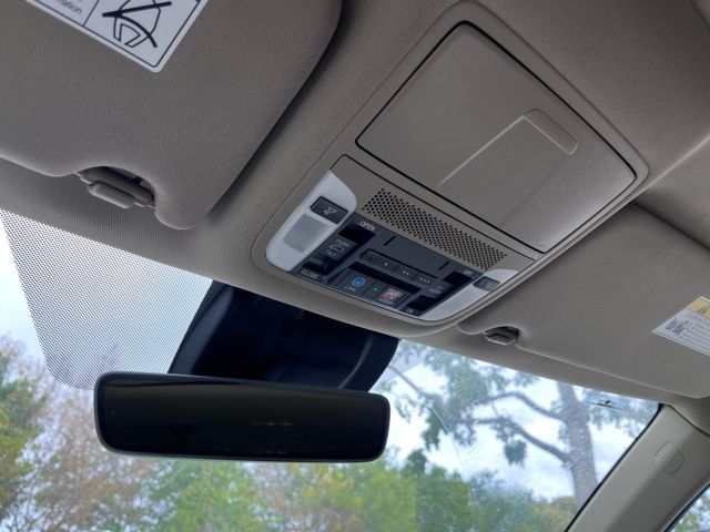 Used 2019 White Diamond Pearl Acura 3.5L Tech Pkg image 9