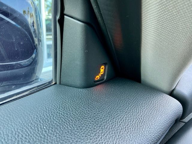 Certified Used 2025 Liquid Carbon Metallic Acura Technology Package image 21