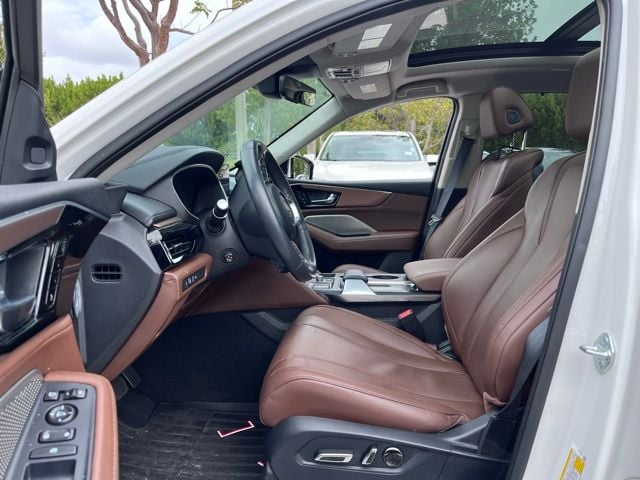Certified Used 2024 Platinum White Pearl Acura FWD Technology Package image 6