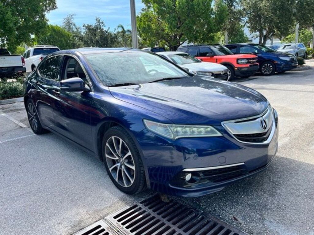 Used 2017 Acura TLX V6 with Advance Package Sedan