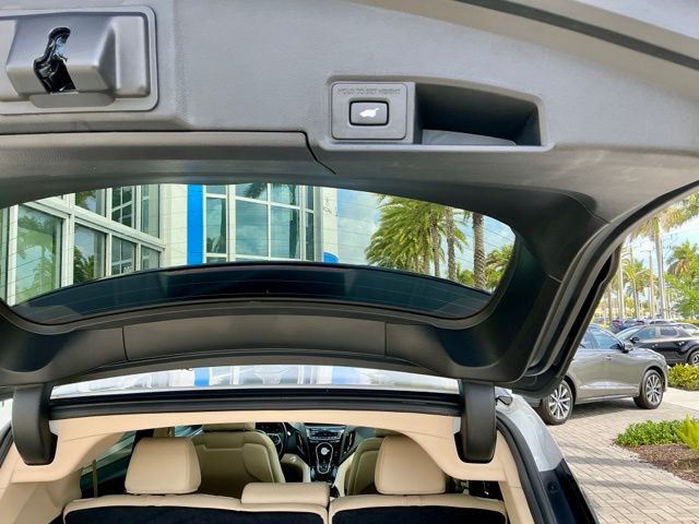 Used 2023 Platinum White Pearl Acura Technology Package image 12