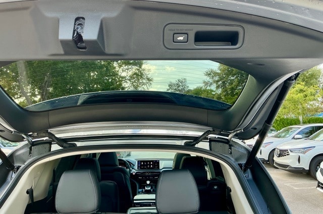 New 2026 Solar Silver Metallic Acura FWD Technology Package image 14