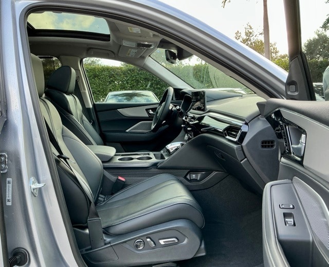 New 2026 Solar Silver Metallic Acura FWD Technology Package image 19