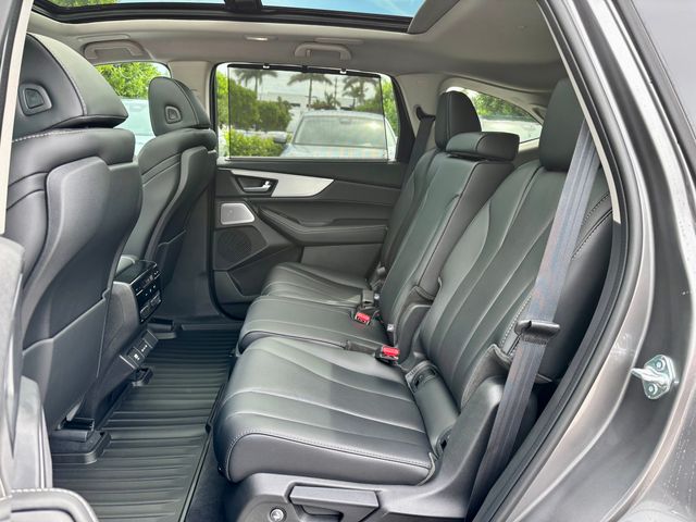 New 2026 Platinum White Pearl Acura FWD Technology Package image 9