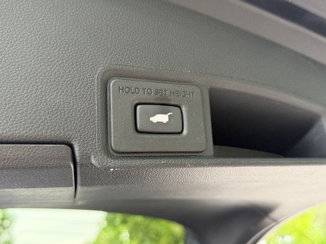 Certified Used 2023 Liquid Carbon Metallic Acura Technology Package image 19