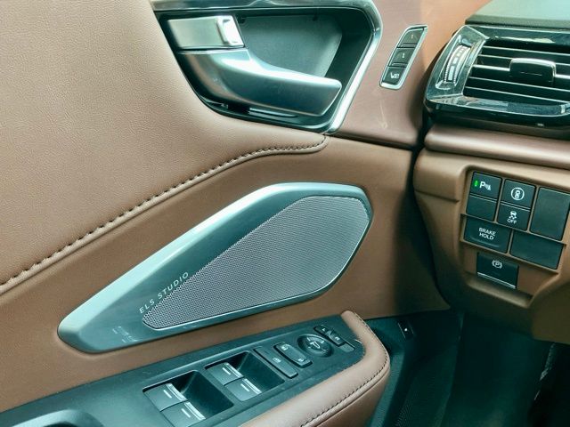 Certified Used 2024 Platinum White Pearl Acura Technology Package image 23