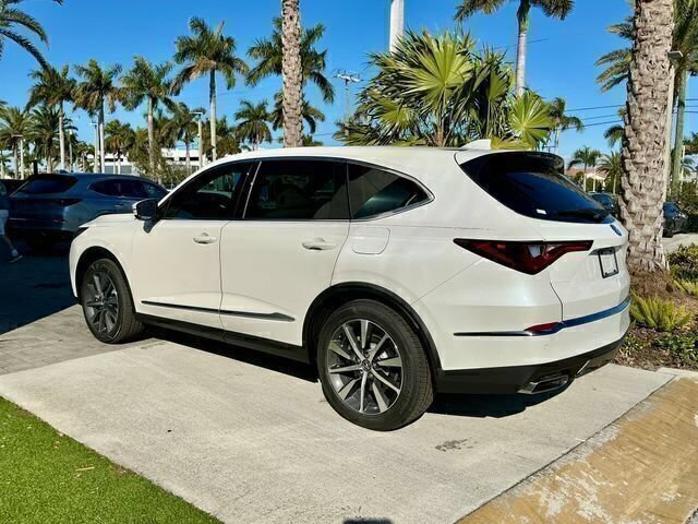 New 2026 Platinum White Pearl Acura FWD Technology Package image 4