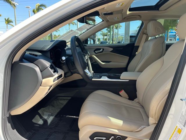 Certified Used 2025 Platinum White Pearl Acura Technology Package image 8