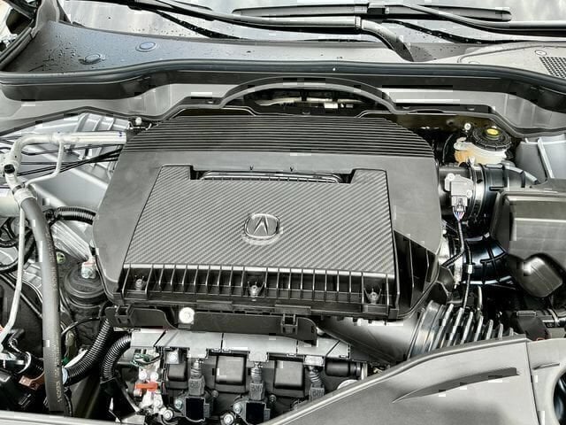 New 2026 Solar Silver Metallic Acura FWD image 7