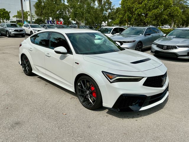 Platinum White Pearl 2026 Acura Integra Hatchback Front-Wheel Drive 6-Speed Manual Overdrive
