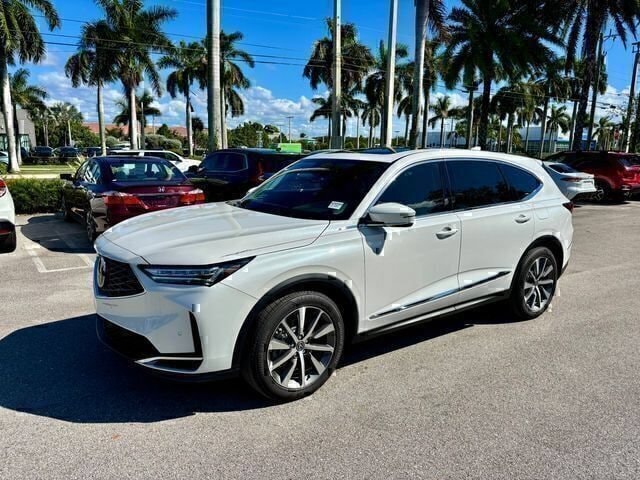 New 2026 Platinum White Pearl Acura FWD Technology Package image 3