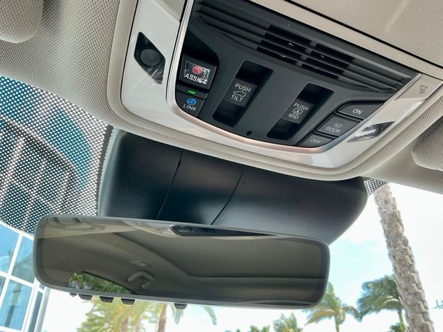 Certified Used 2024 Platinum White Pearl Acura Technology Package image 39