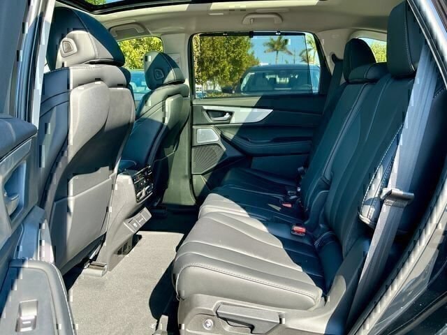 New 2026 Platinum White Pearl Acura FWD Technology Package image 9