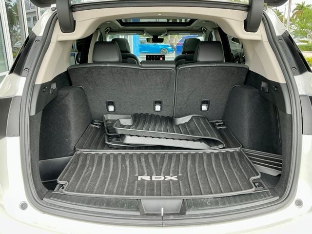 Certified Used 2023 Majestic Black Pearl Acura Technology Package image 13