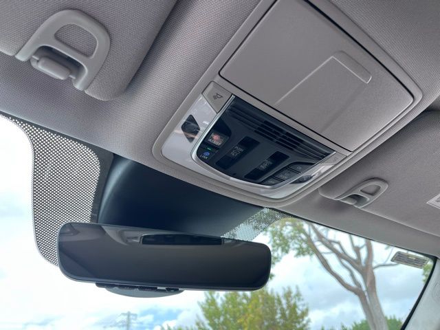 Certified Used 2024 Platinum White Pearl Acura FWD Technology Package image 9