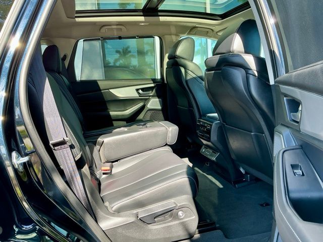 Certified Used 2025 Majestic Black Pearl Acura FWD Technology Package image 19