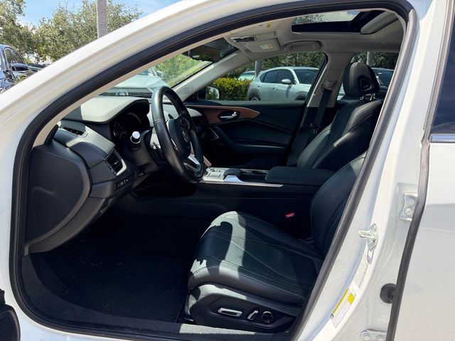 Certified Used 2021 Platinum White Pearl Acura Technology Package image 13