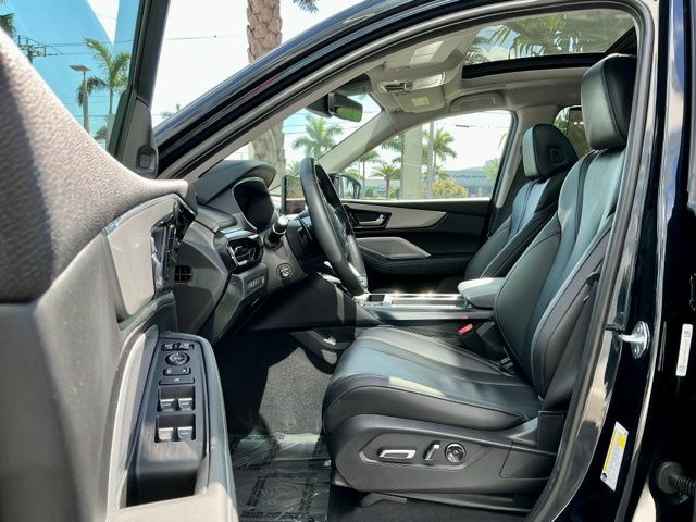 Certified Used 2025 Majestic Black Pearl Acura FWD Technology Package image 8