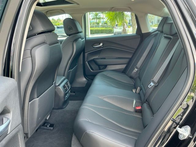 Certified Used 2025 Majestic Black Pearl Acura Technology Package image 9