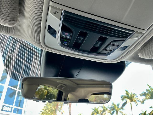 New 2026 Platinum White Pearl Acura Technology Package image 22