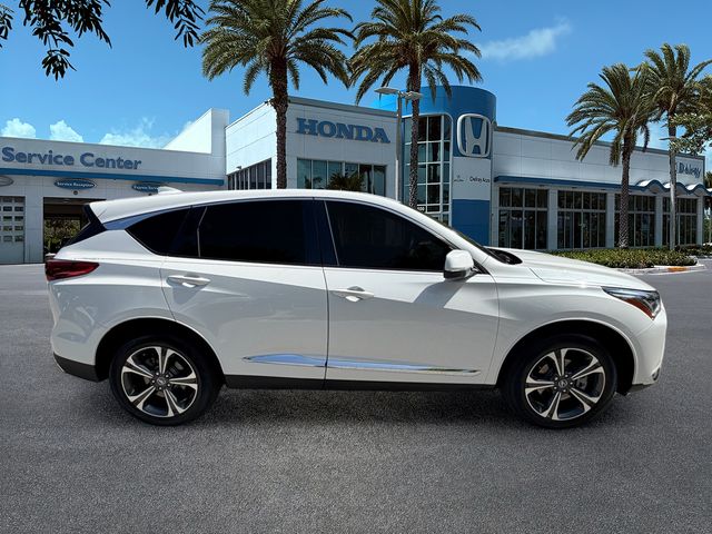 Used 2025 Platinum White Pearl Acura Technology Package image 9