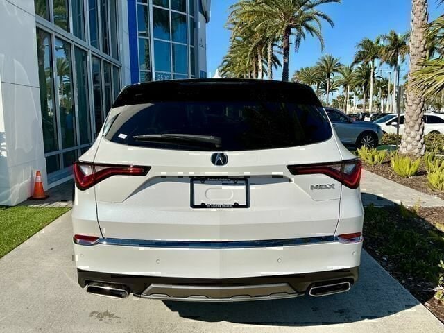 New 2026 Platinum White Pearl Acura FWD Technology Package image 5