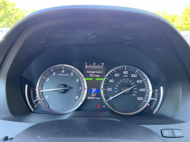 Used 2018 White Diamond Pearl Acura V6 SH-AWD with Technology Package image 9