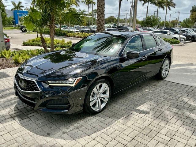 Used 2023 Majestic Black Pearl Acura Technology Package image 3