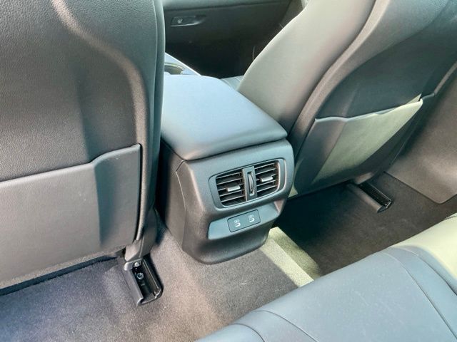 Certified Used 2025 Liquid Carbon Metallic Acura Technology Package image 10