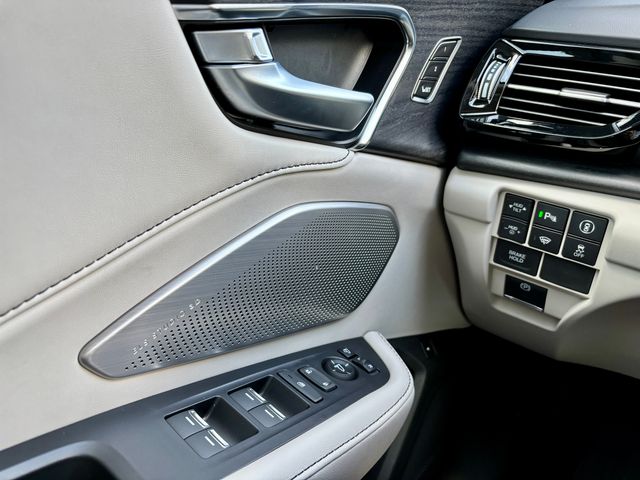 New 2026 Platinum White Pearl Acura Advance Package image 15
